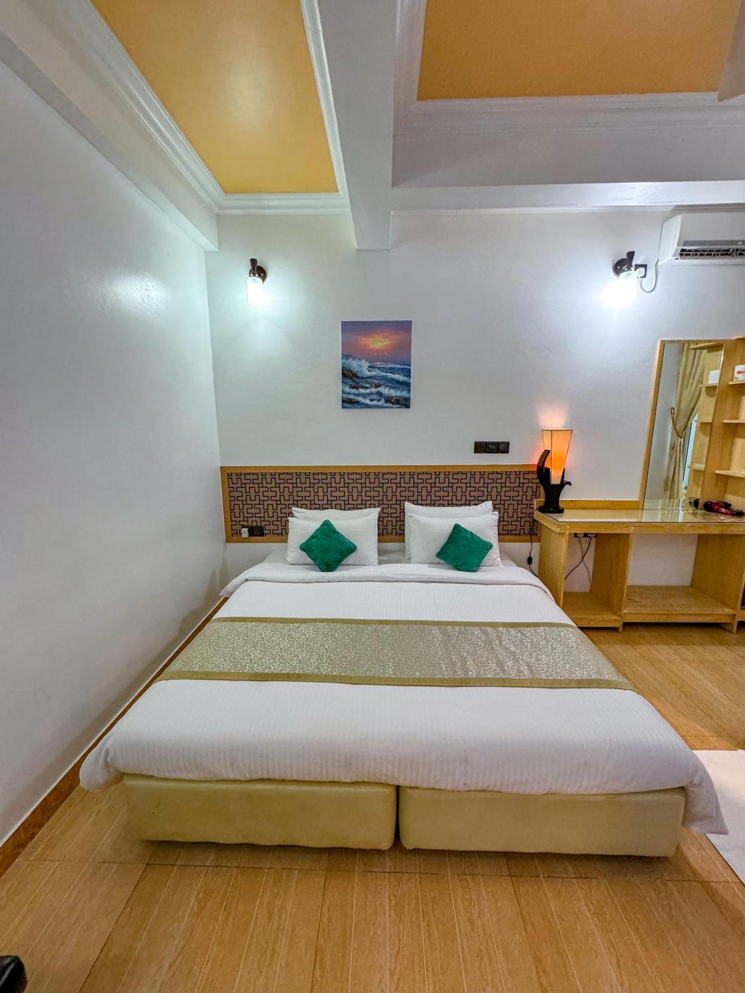 Feridhoo 西维内克斯旅馆酒店 外观 照片