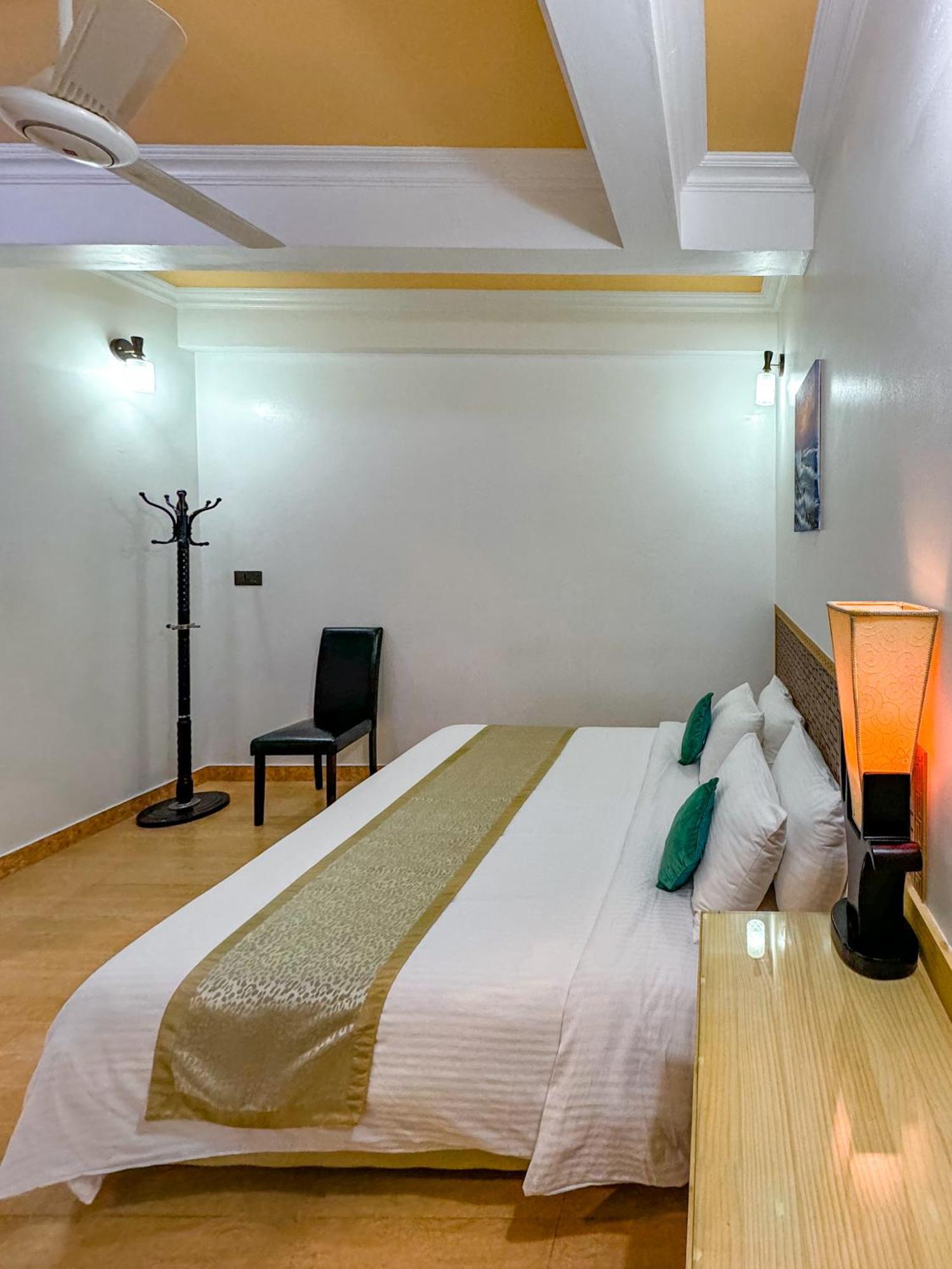 Feridhoo 西维内克斯旅馆酒店 外观 照片